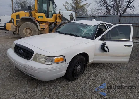 2009 Ford Crown Victoria Police/Police Interceptor z USA, uszkodzony, nr VIN 2FAHP71V89X100840